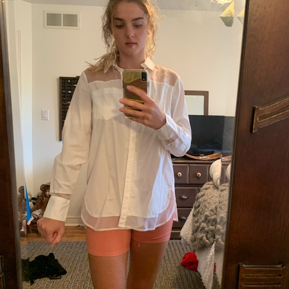 Oversized button up - Picture 4 of 5